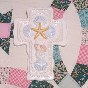 Grasslands Road White Ceramic Cross
